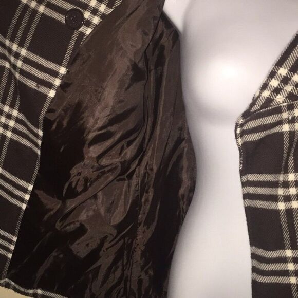 C Magic Large Plaid Thick Cropped Jacket  Brown - Picture 4 of 5